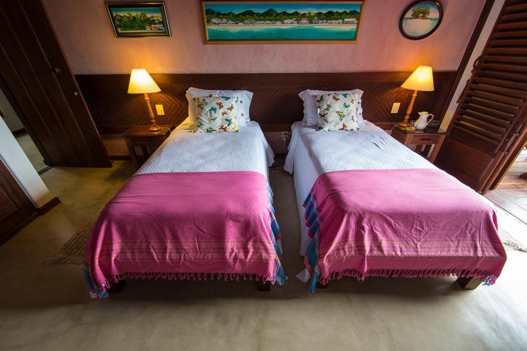 Casa Vermelha Guest House Ilhabela Buitenkant foto