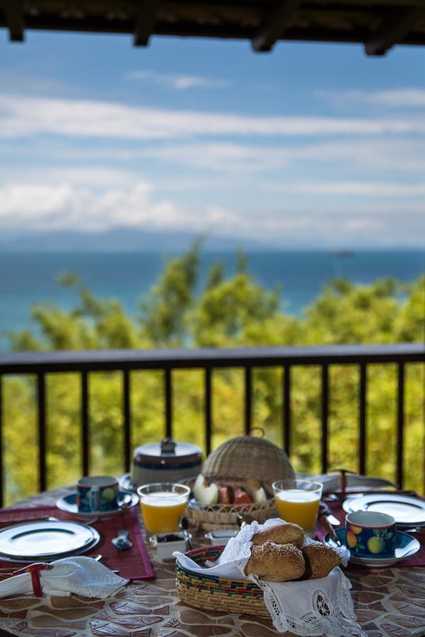 Casa Vermelha Guest House Ilhabela Buitenkant foto